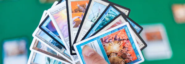 4 Reasons Why MTG Arena is Still So Popular